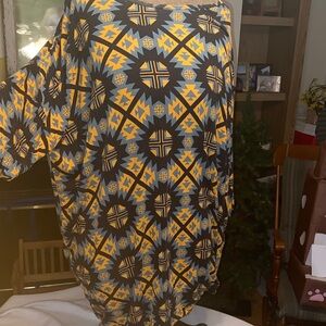 LuLaRoe Black and Yellow Geometric Irma